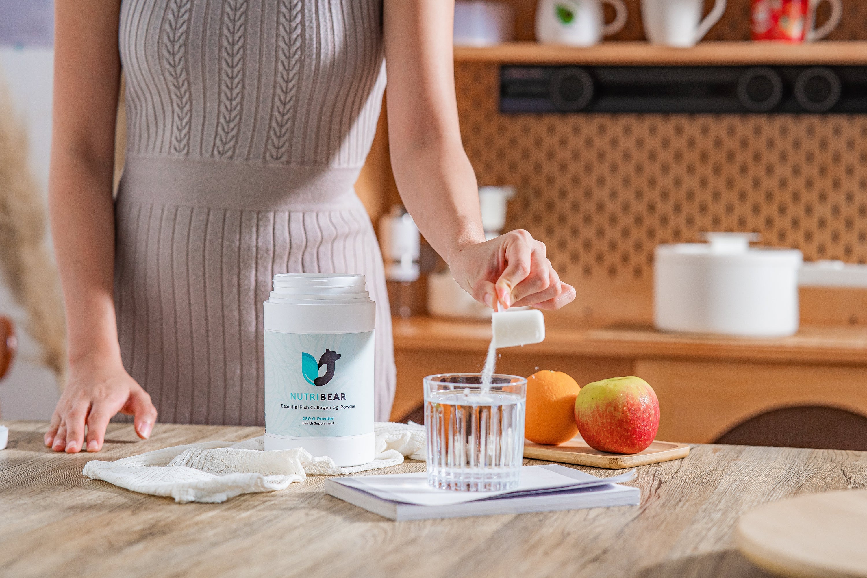 Sipping or Scooping? The Ultimate Guide to Collagen Powders vs. Liquid Collagen